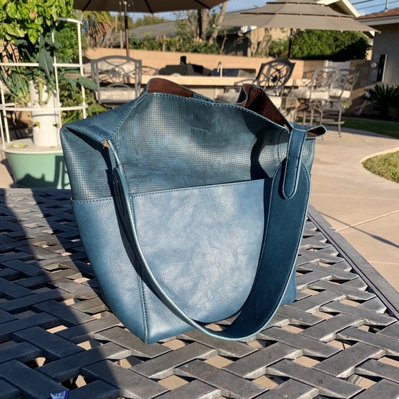 Anthropologie Handbags - Anthropologie Tia Blue Bucket Bag Purse Leather